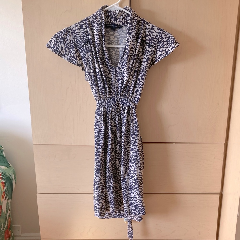 French Connection mini dress navy blue pattern print floral flutter S small 4
